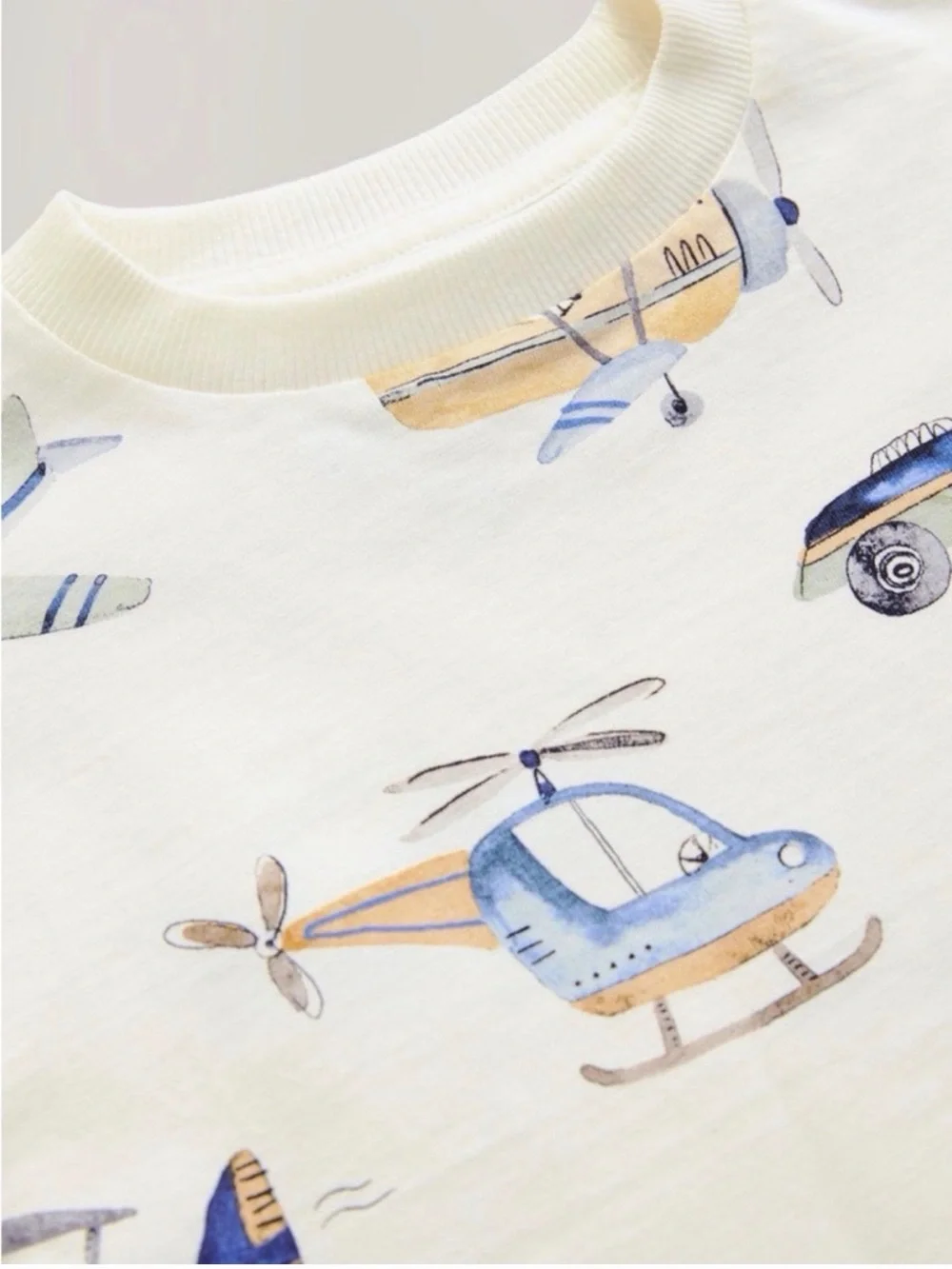 ( SET) NEXT Tee with Blue Airplane Sketches and Muslin Shorts Size 5